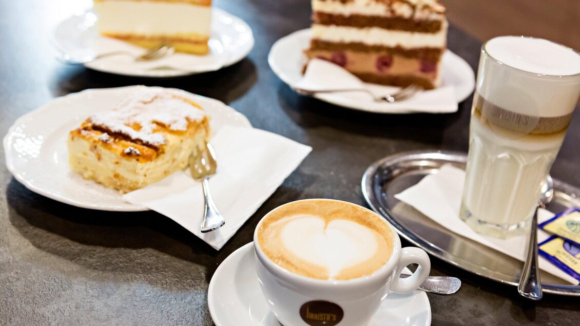 Urdlwirt - Kaffee mit Kuchen und Torte | © Urdlwirt Hotel - Restaurant