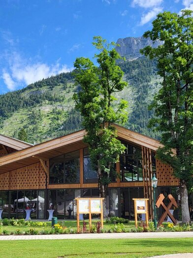 Veranstaltungssaal, Altaussee, mit Loser | © veranstaltungssaal-altaussee-sommer-foto-petra-kirchschlager. | © veranstaltungssaal-altaussee-sommer-foto-petra-kirchschlager.