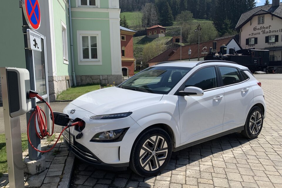 E-bike and E-car rental - Impression #1