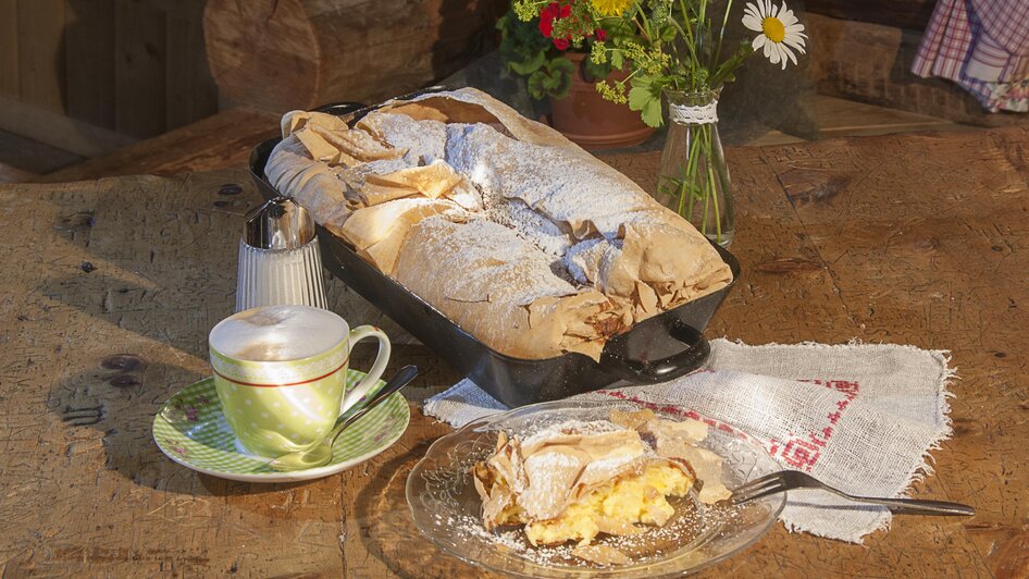 Topfenstrudel | © Waldhäuslalm