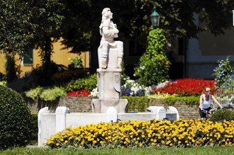 Walther Brunnen im Ortszentrum | © Bernhard Bergmann