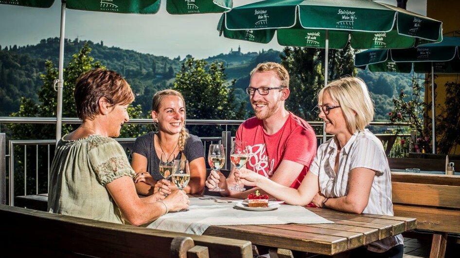 Terrasse | © Weingut Schneeberger