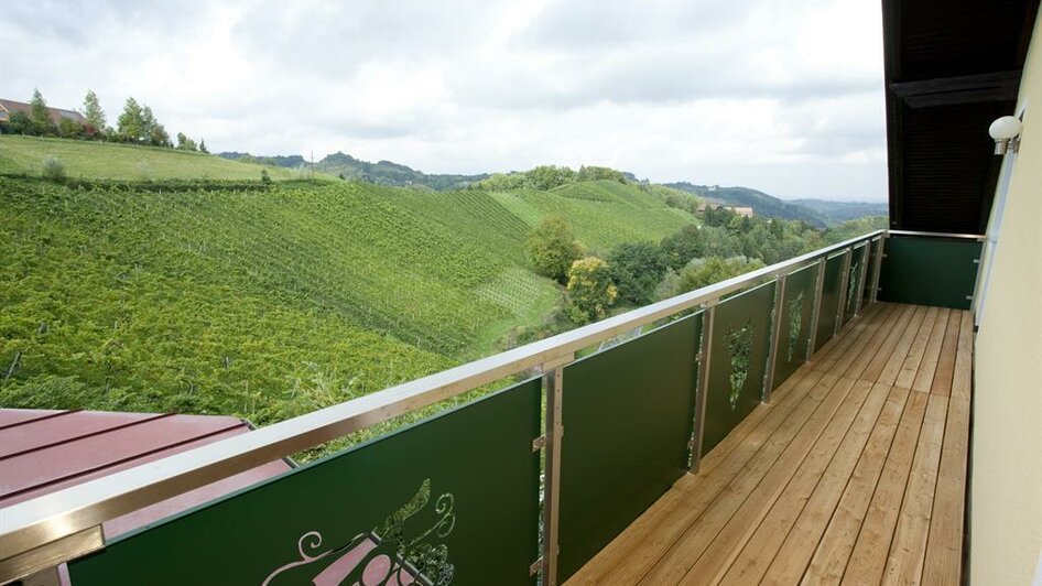 Weingut Toso Aussicht | Stephan & Matthias Krainer | © Weingut Toso l Stephan & Matthias Krainer Weingut Toso Aussicht | © Weingut Toso l Stephan & Matthias Krainer