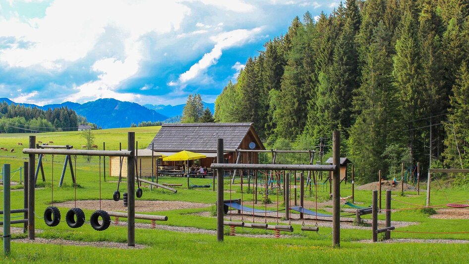 ZeckiLand - Spielplatz mit Motorikelementen | © Zecki's Hütte