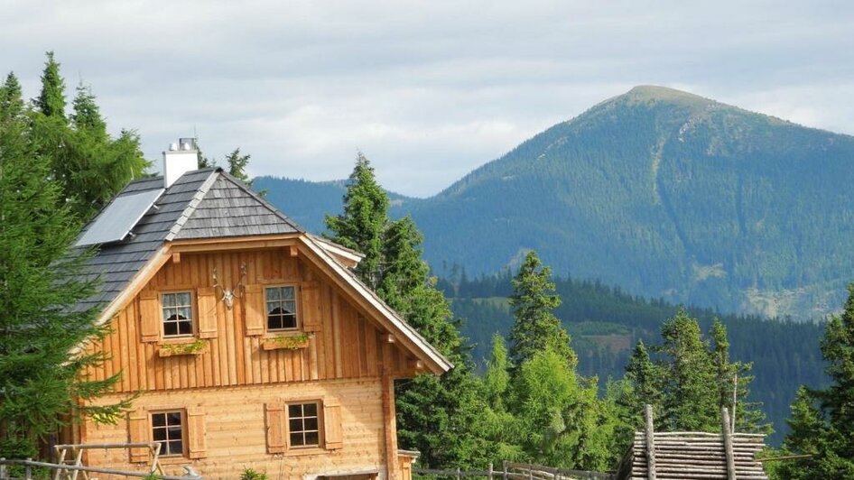 Bernsteinhütte in Hirschegg_Außenansicht | © Regionalmanagement Lavanttal GmbH | Erich Schober