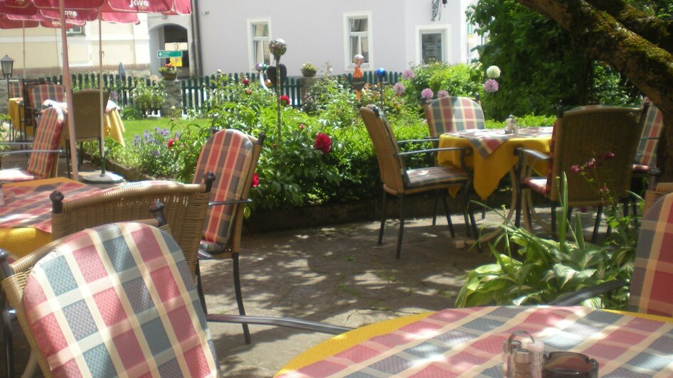 Frühling im Gastgarten