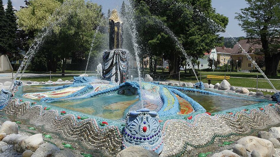 Mosesbrunnen Bärnbach_Wasserfontaine | © Enrico Caracciolo