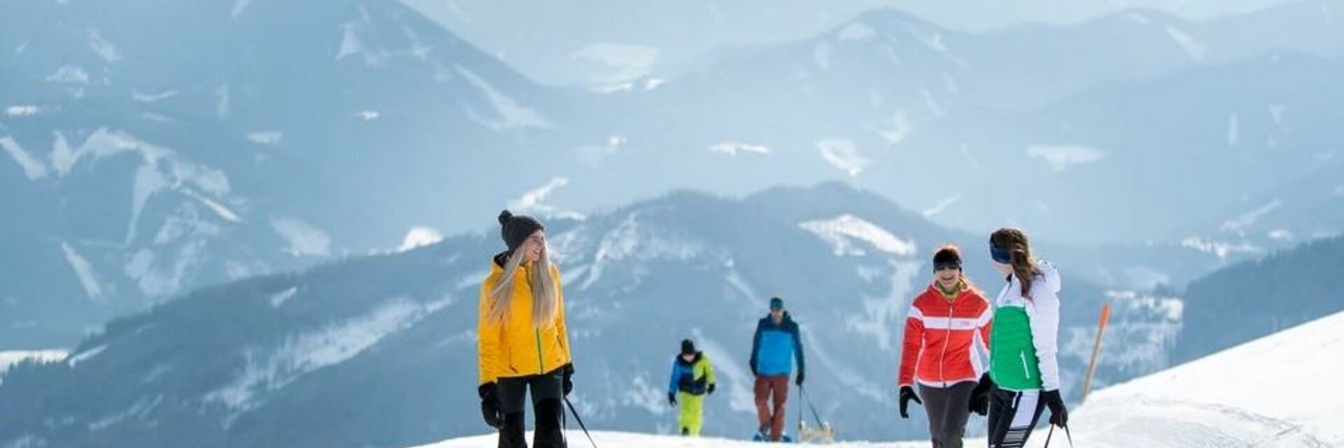 Sledging in a snow paradise with sweet refreshments - Impression #1