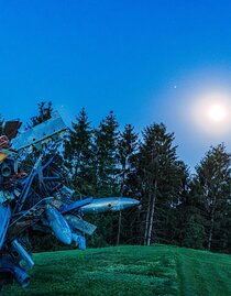 Vollmond im Skulpturenpark | © Region Graz-Mias Photoart | MIAS PHOTOART    _MICHAELA PFLEGERR | © Region Graz-Mias Photoart