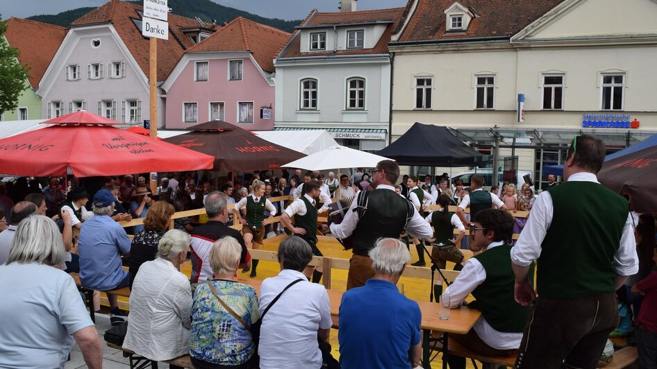 Kirtag am Hauptplatz | © Oberlandler z Frohnleiten Schuhplattler