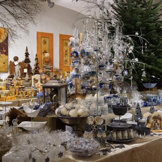 Weihnachtliche Dekorations- und Geschenksideen | © Kunsthandwerk Schloss Kornberg, Leonhard Bardeau