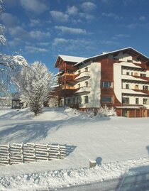 Haus im Winter | © Almenlandhof | Reisinger | © Almenlandhof