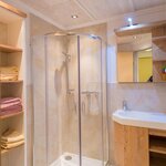 Photo of Shared room, separate toilet and shower/bathtub, 1 bed room