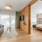 Photo of Apartment, shower and bath, toilet, 2 bed rooms | © Aparthotel Ursprung