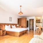 Photo of Apartment, separate toilet and shower/bathtub, facing the mountains