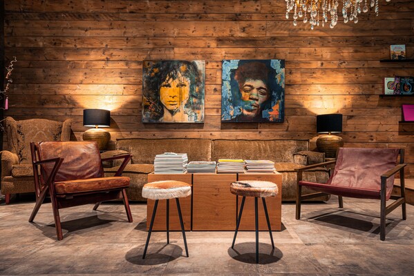 Lounge in the Chalets  Coburg