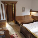 Photo of triple room with shower, WC | © Waldpension Reisinger