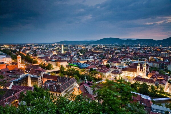 Dachlandschaft (c) Graz Tourismus - Werner Krug  ( | © Graz Tourismus