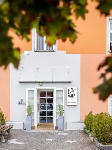 JUFAKlosterhotelJudenburg-Außenansicht-Murtal | © Jufa Klosterhotel Judenburg | JUFA Hotels - Harald Eisenberger | © JUFA Klosterhotel Judenburg