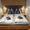 Photo of Double room, shower and bath, toilet, 1 bed room