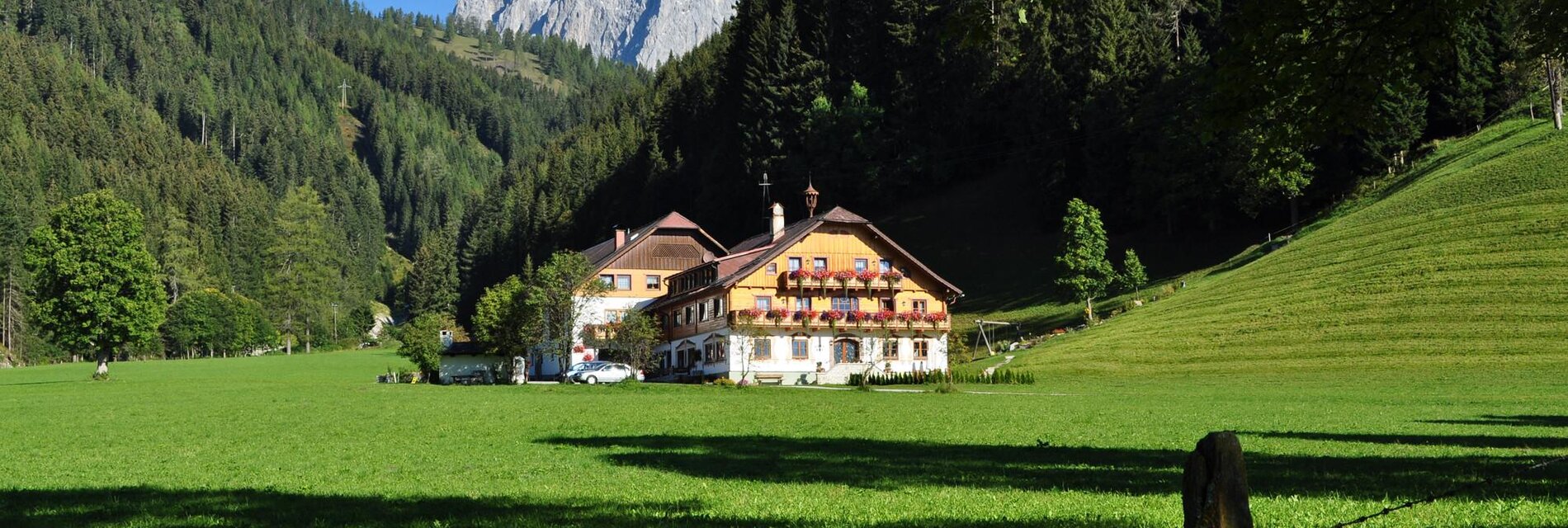 Glöshof - Hausfoto Sommer