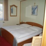 Photo of double room with shower, WC