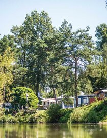 Flussidylle am Campingplatz Fürstenfeld | © Jean Van Lülik Photographer | © Jean Van Lülik Photographer