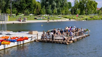 Die Flößerei I Floßlände am Stadtstrand beim Puchsteg I Graz | © Harry Schiffer