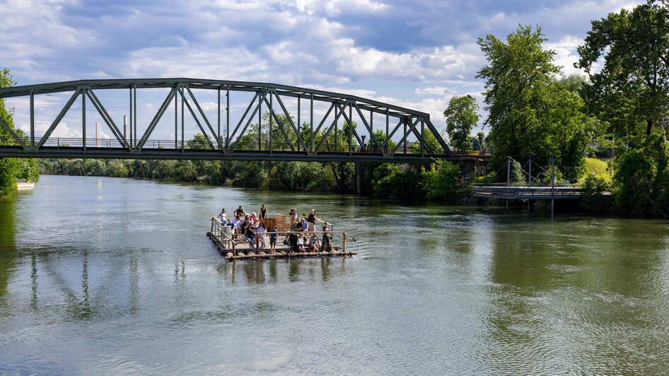 Die Flößerei I Floßlände am Stadtstrand beim Puchsteg I Graz | © Harry Schiffer