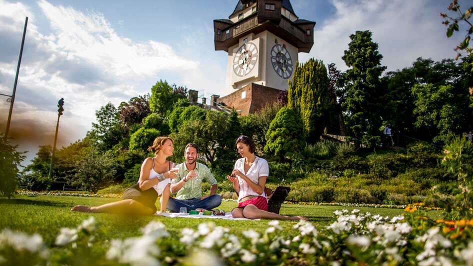 Picknick am Grazer Schlossberg | © Graz Tourismus - Tom Lamm