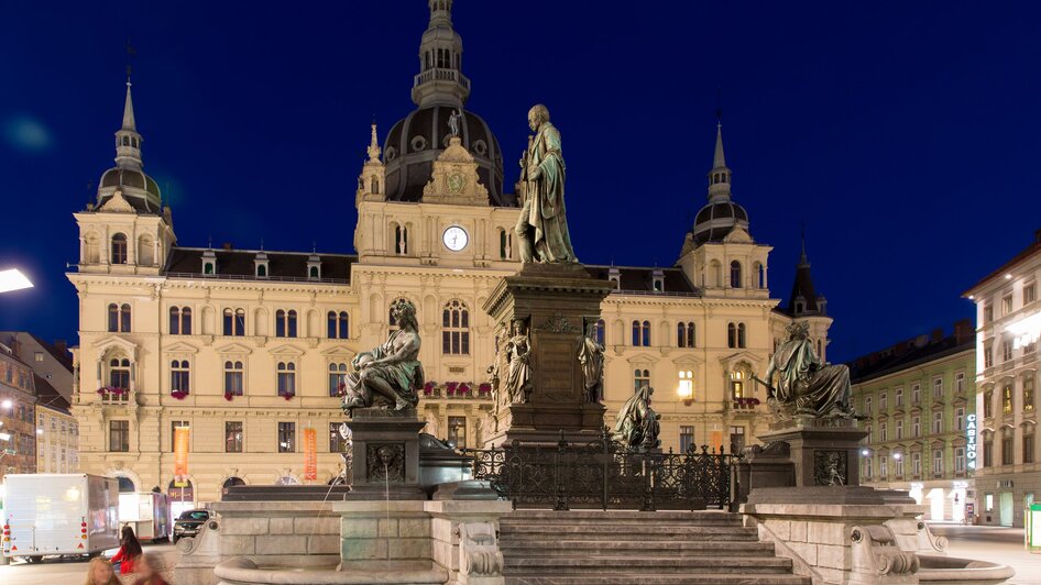 Hauptplatz und Rathaus Graz | © Graz Tourismus - Harry Schiffer