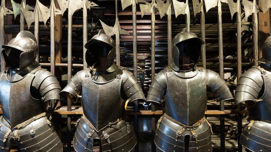 Historische Rüstungen im Landeszeughaus in Graz. | © Graz Tourismus - Harry Schiffer