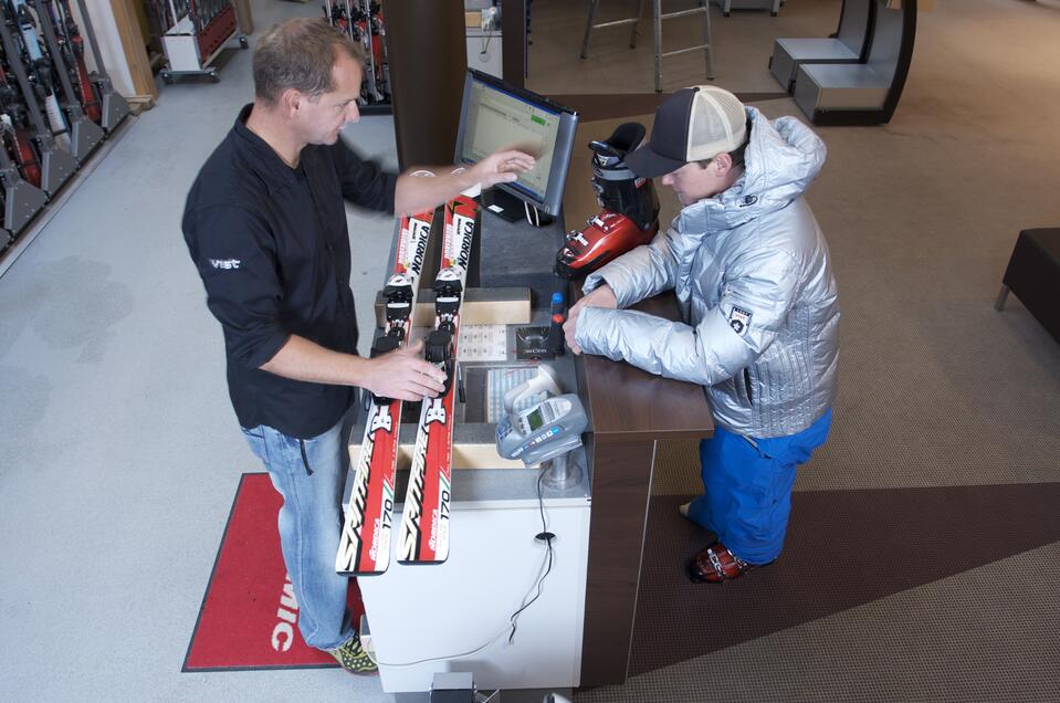 Ski and snowboard rental at Sport Hauser Kaibling - Impression #1