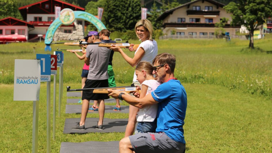 Laserbiathlon mit erfahrenen Trainern.