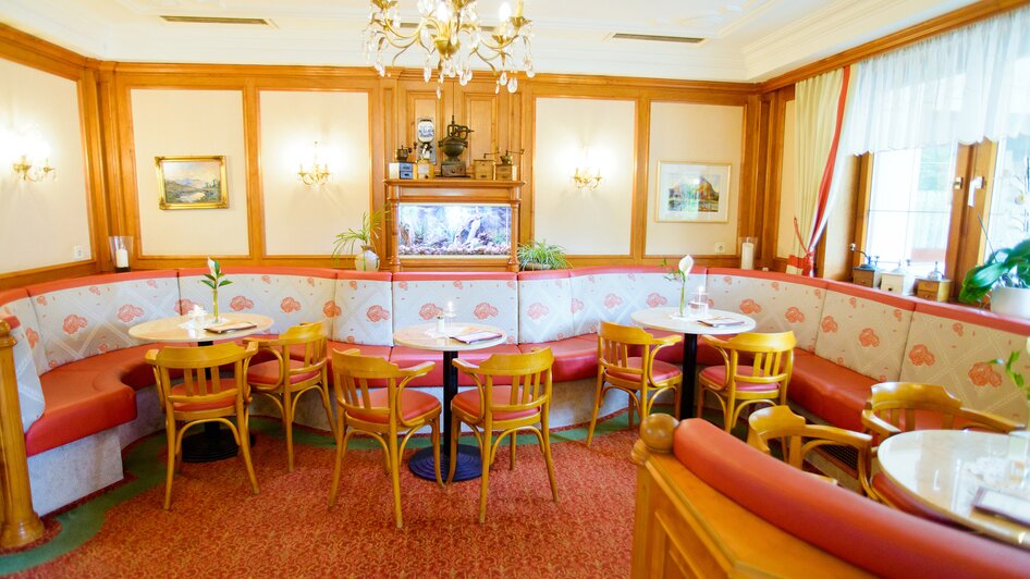 Dorf Café - Lokalbereich