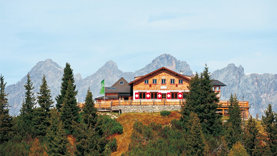 Panormablick auf die Hochwurzenhütte