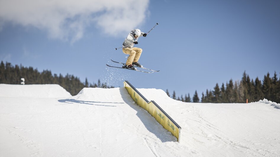 Sprung im Superpark Planai