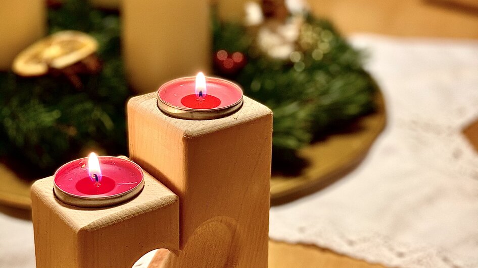 Zirben Toni - Teelichthalter aus Holz | © Zirben Toni